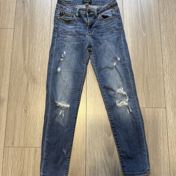 Judy Blue Relaxed Fit Distressed Jeans Women’s Size 5/27 JB8271DK Mid Rise - Picture 3 of 15